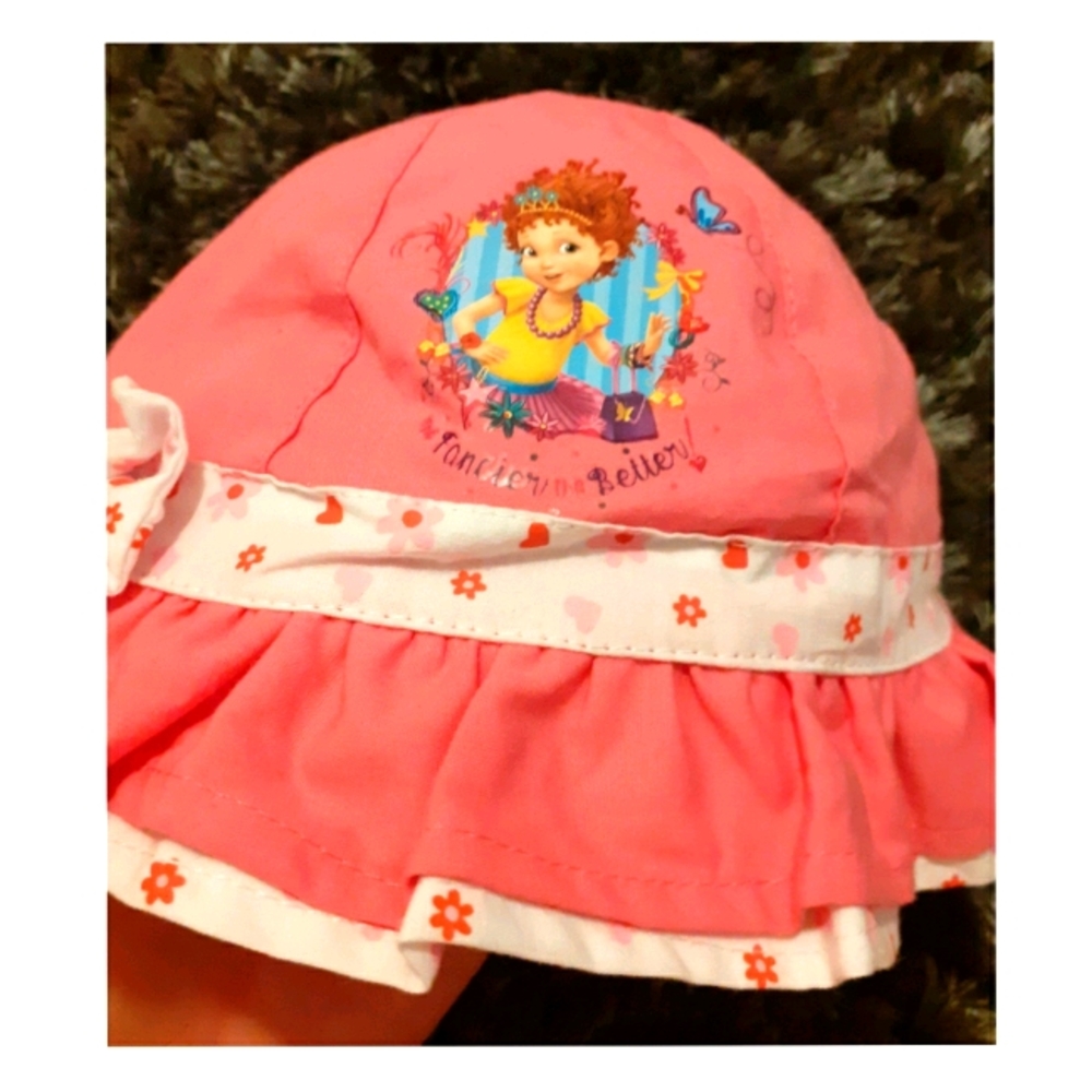 💋NWT FANCY NANCY BUCKET HAT